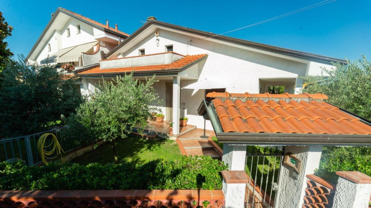 Ortonovo B&B Il Girasole المظهر الخارجي الصورة