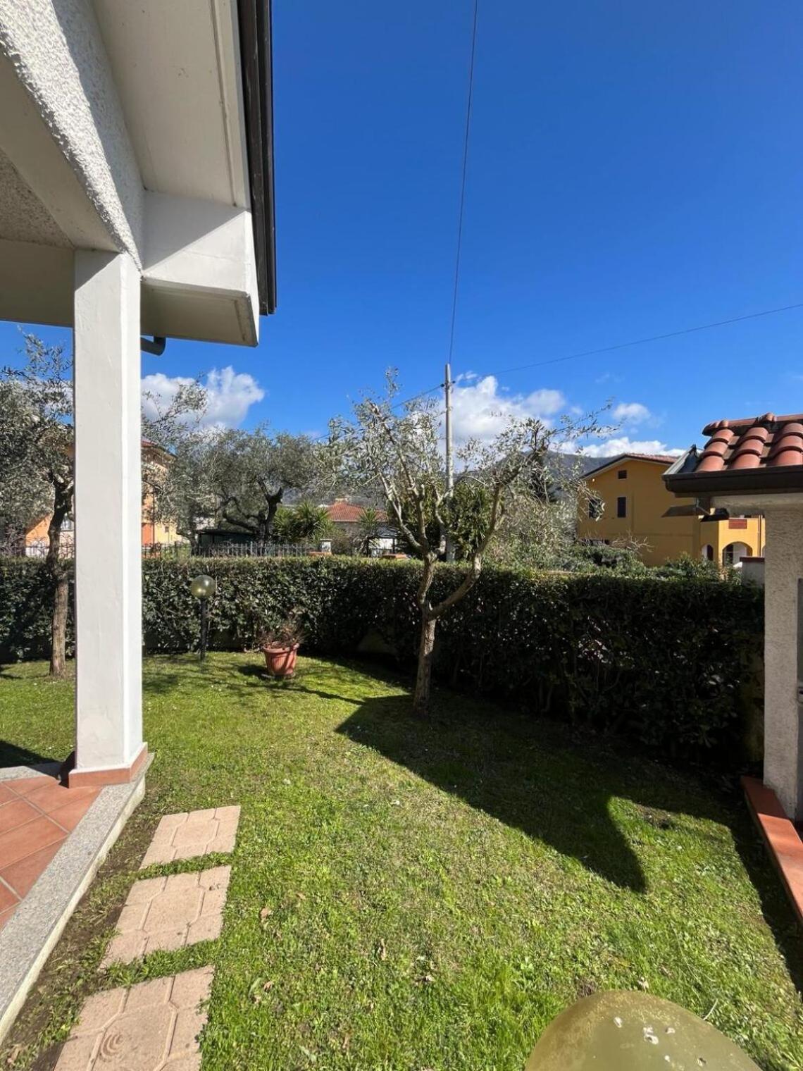 Ortonovo B&B Il Girasole المظهر الخارجي الصورة
