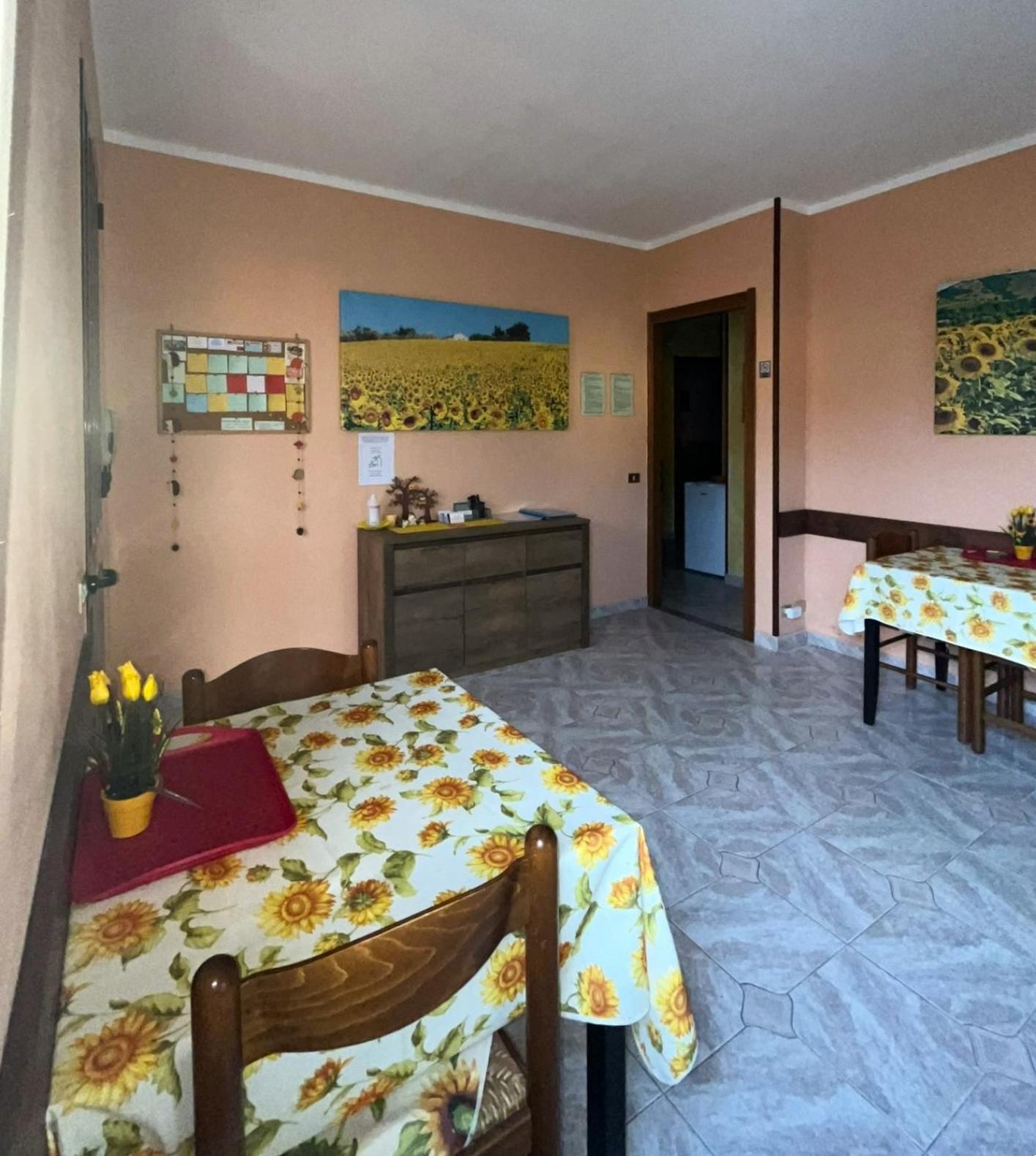 Ortonovo B&B Il Girasole المظهر الخارجي الصورة