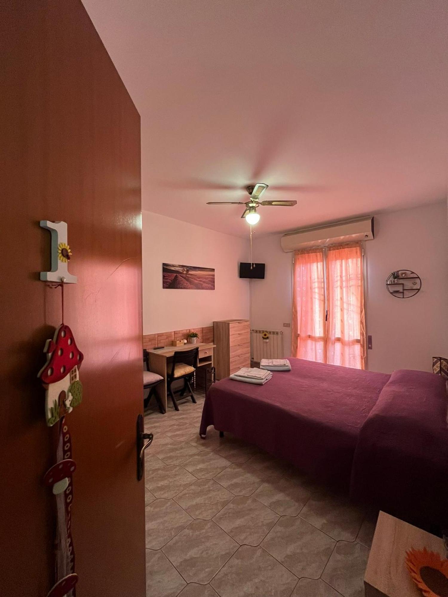 Ortonovo B&B Il Girasole المظهر الخارجي الصورة