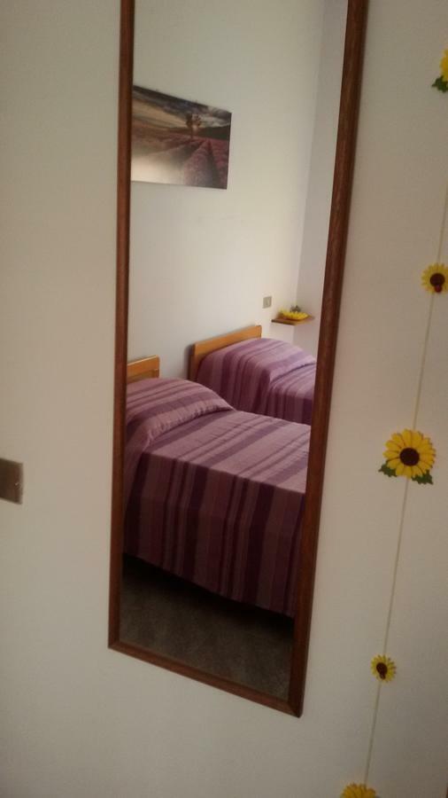 Ortonovo B&B Il Girasole المظهر الخارجي الصورة